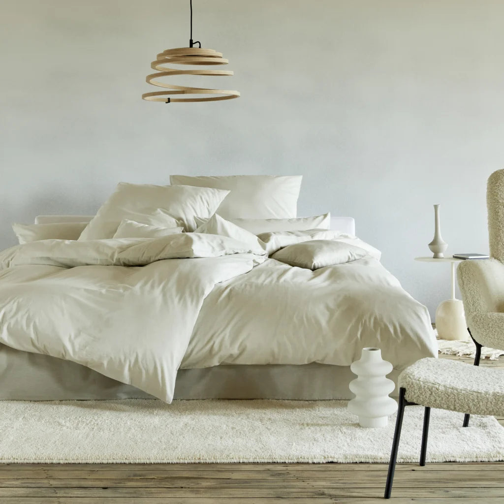 Bio Chambray Bettwäsche Nuance Kissenbezug in Muschel Beige von Cotonea Größe 80x80 cm