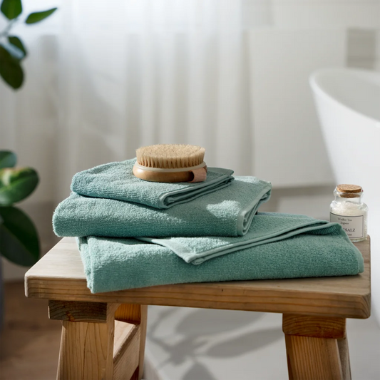 Bio Frottier Duschtuch BARI in Aqua Blau von Living Crafts Größe 70x140 cm