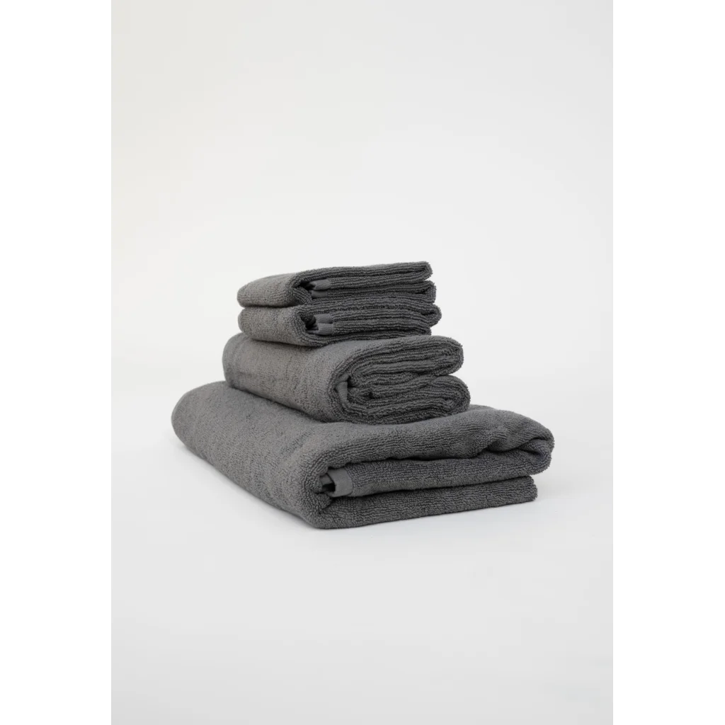Bio Frottier Duschtuch in Anthrazit Grau von MELA home Größe 70x140 cm