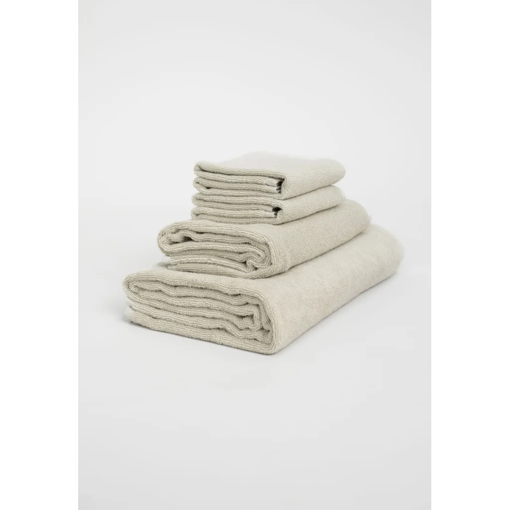 Bio Frottier Duschtuch in Beige von MELA home Größe 70x140 cm