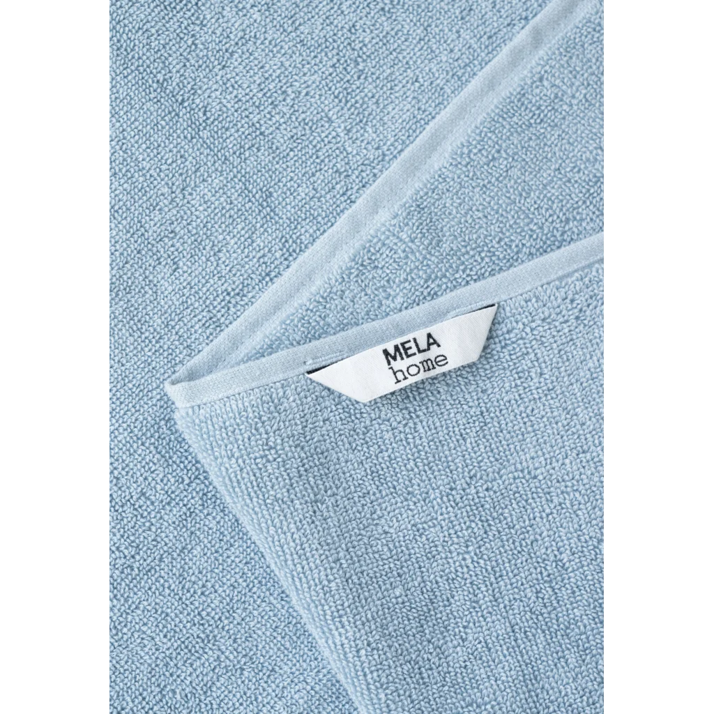 Bio Frottier Duschtuch in Himmelblau Blau von MELA home Größe 70x140 cm
