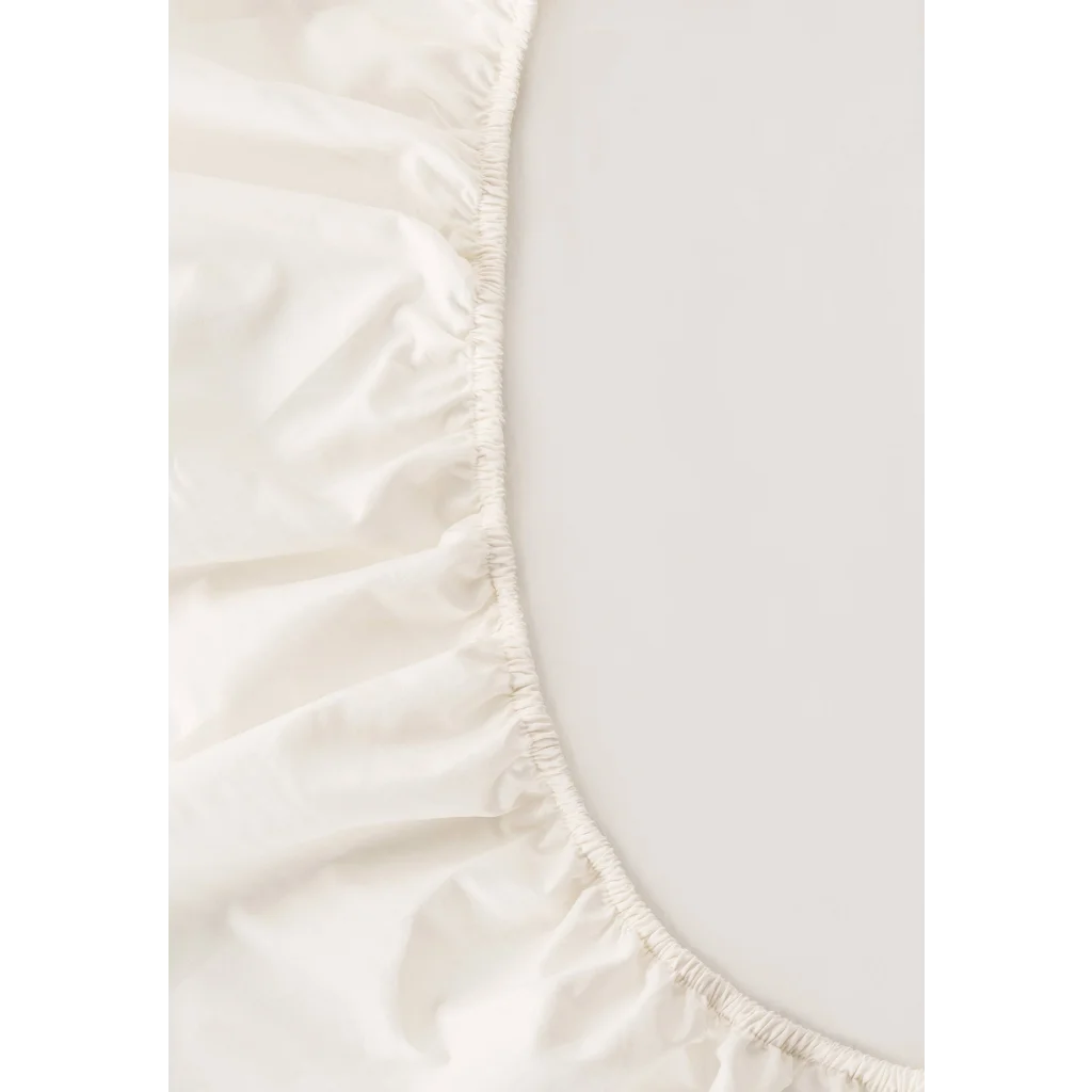 Bio Perkal Spannbettlaken für Boxspringbetten in Übergröße in Creme von MELA home Größe 140-160 x 200 cm