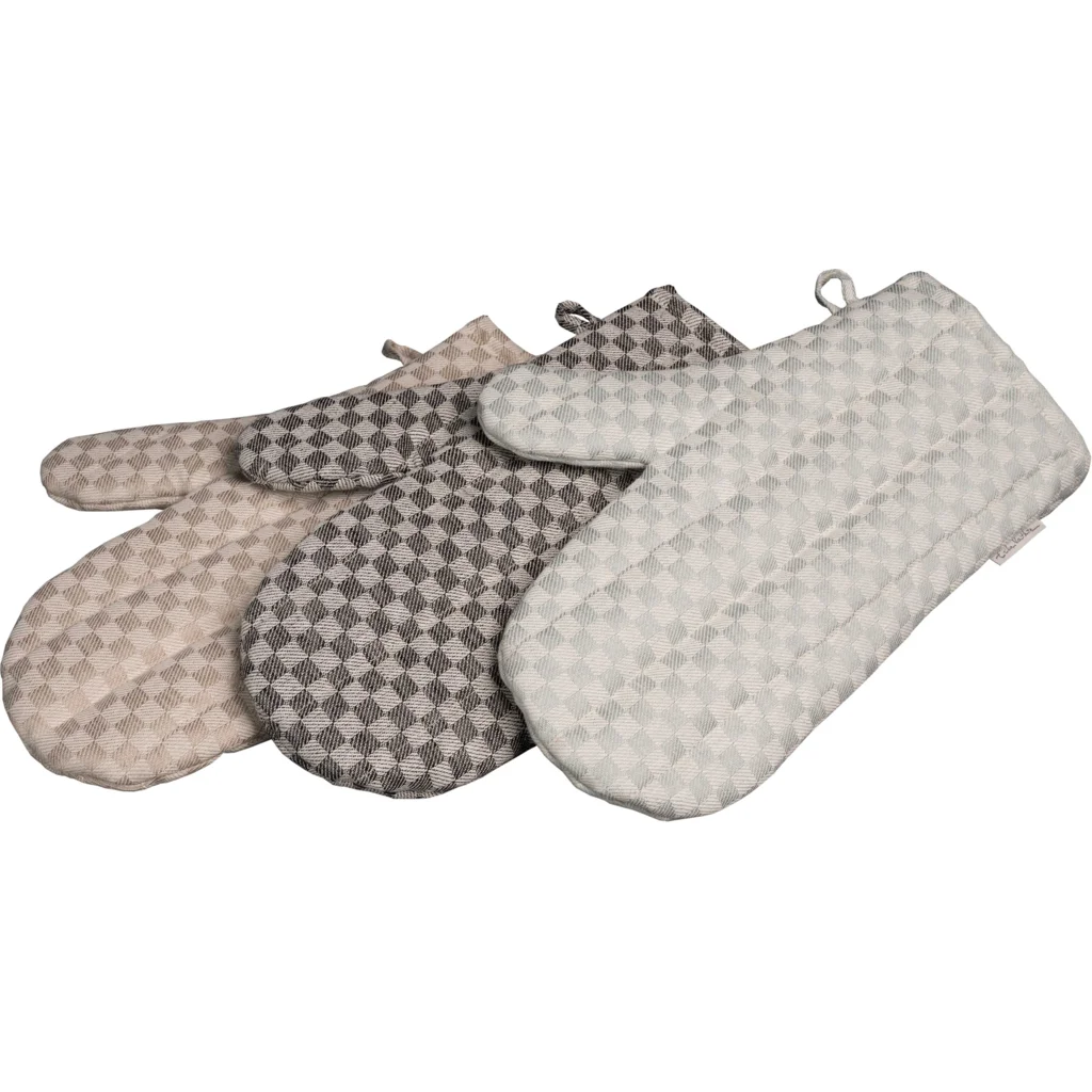 Halbleinen Ofenhandschuh Schachbrett 2er-Set in Anthrazit Grau Muster Schachbrett von Erika Vaitkute Größe 15x30 cm