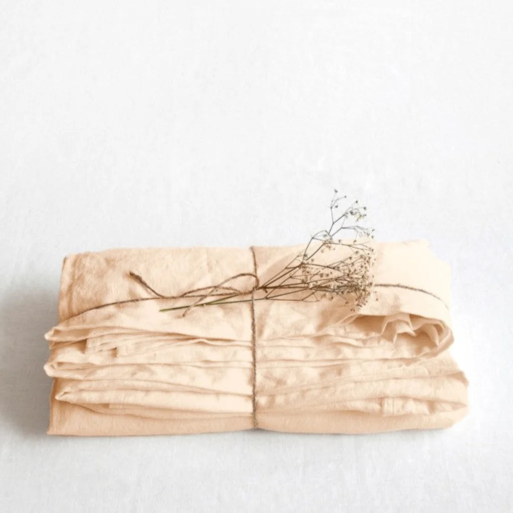 Leinen Bettlaken in Sand von Linen Tales Größe 200x260 cm