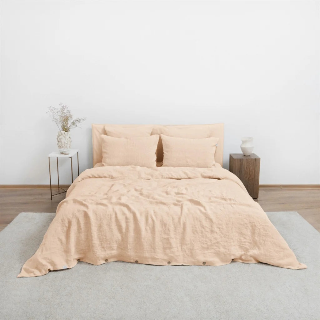 Leinen Bettwäsche Garnitur 3-teilig in Sand von Linen Tales Größe 200x200 + 2x 80x80 cm