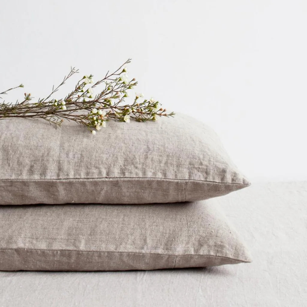 Leinen Bettwäsche Kissenbezug in Beige von Linen Tales Größe 65x65 cm