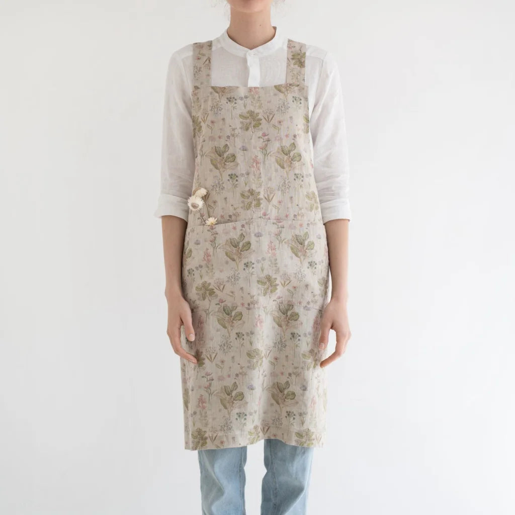 Leinen Crossback-Schürze Botanik in Creme+Rosa+Grün+Braun Muster Botanik von Linen Tales Größe 94 cm breit+ 83 cm lang
