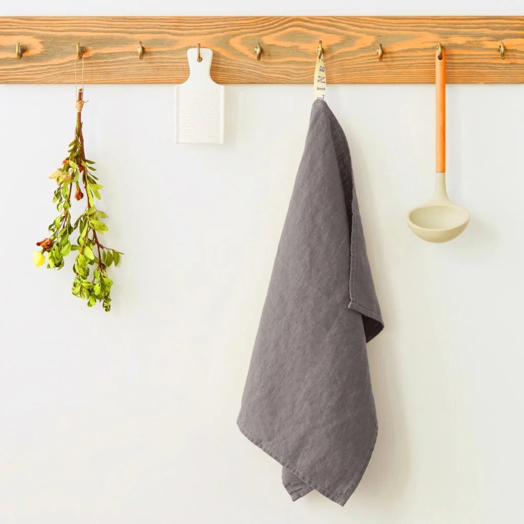 Leinen Geschirrtuch 2er-Pack in Grau von Linen Tales Größe 45x65 cm
