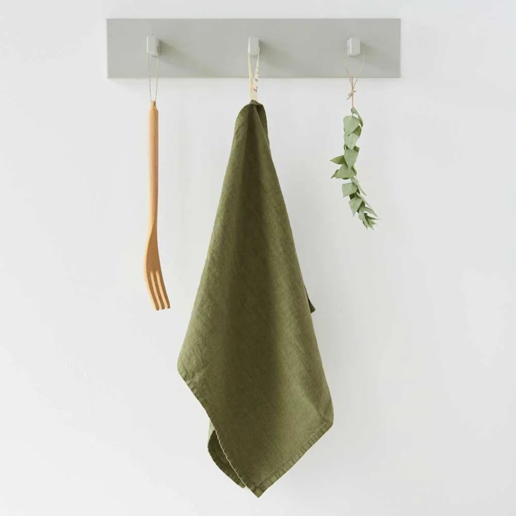 Leinen Geschirrtuch 2er-Pack in Olive Grün von Linen Tales Größe 45x65 cm