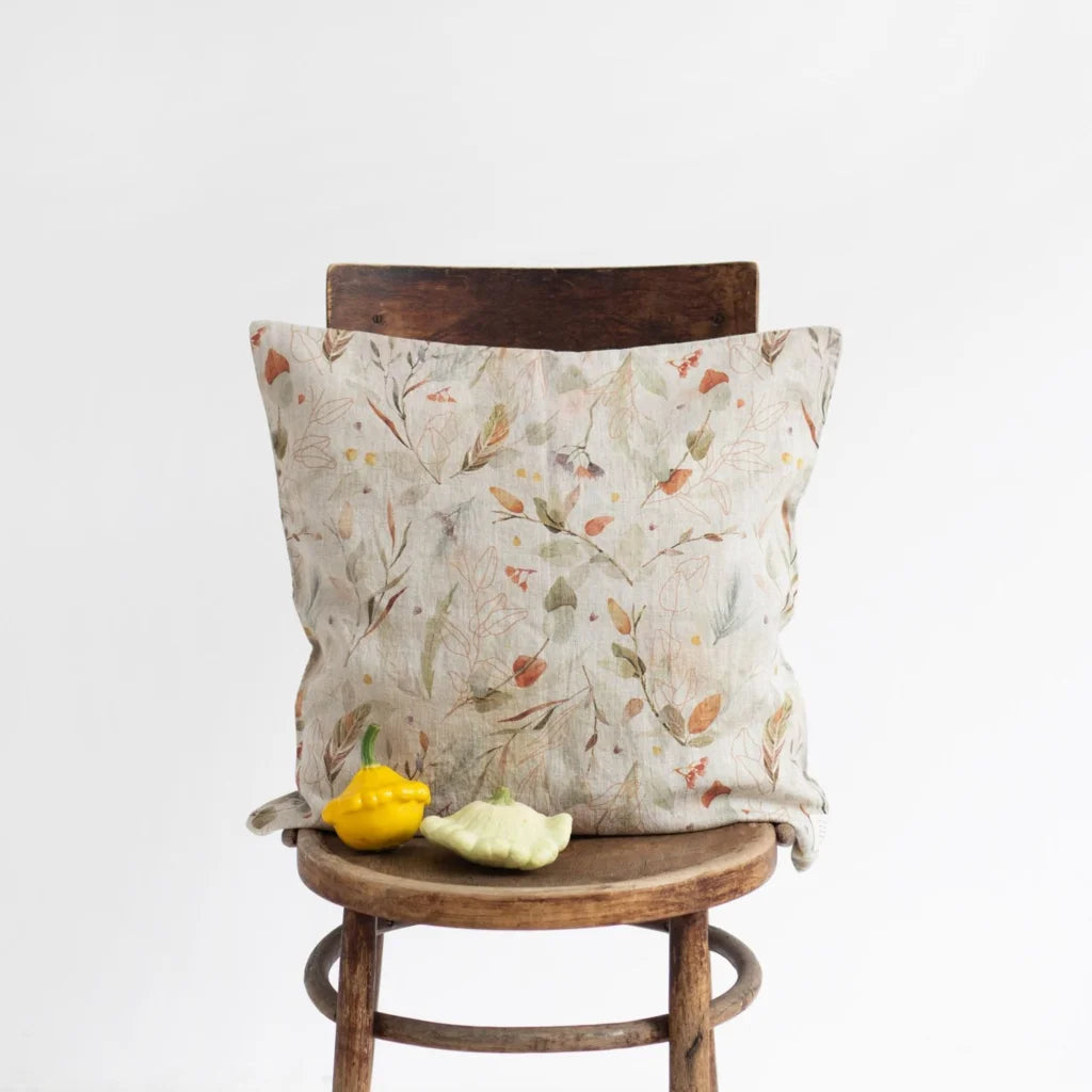 Leinen Kissenhülle Blätter in Creme+Braun Muster Blätter von Linen Tales Größe 45x45 cm