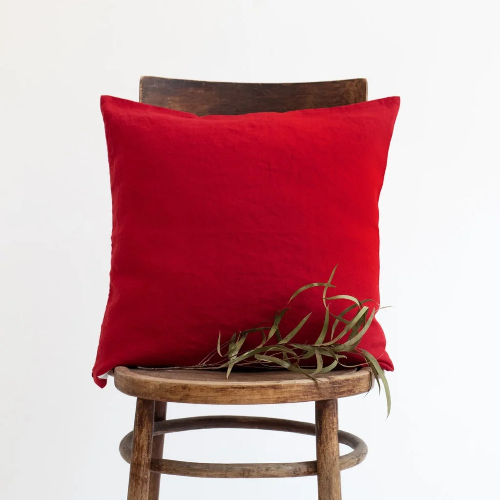 Leinen Kissenhülle rechteckig in Rot von Linen Tales Größe 40x80 cm