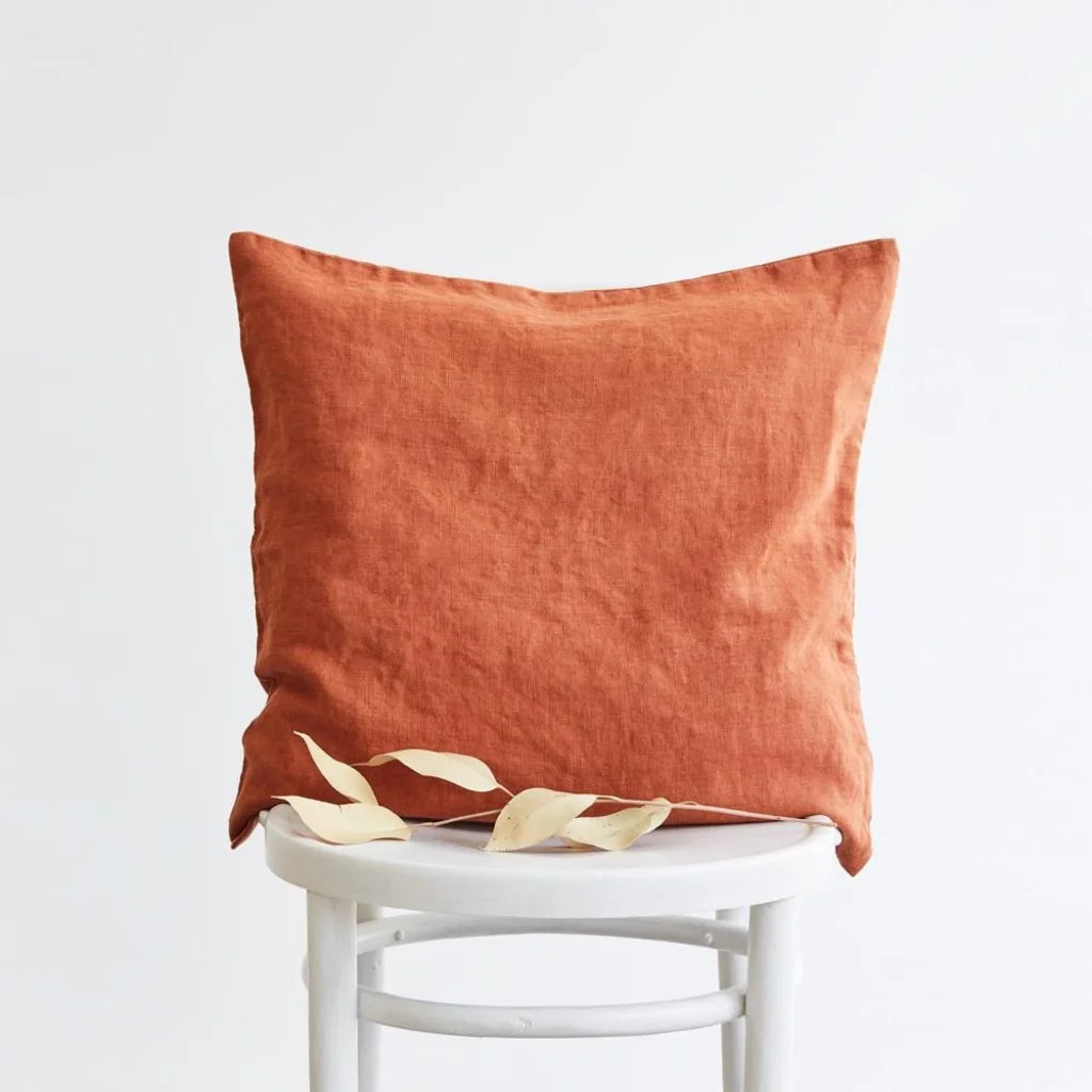 Leinen Kissenhülle rechteckig in Terra Orange von Linen Tales Größe 40x80 cm