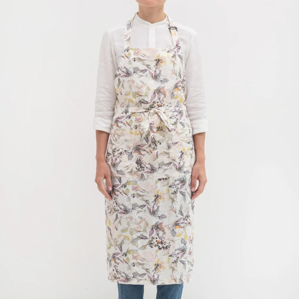 Leinen Kochschürze Blumen in Weiß+Flieder+Gelb Weiß+Lila+Gelb Muster Blumen von Linen Tales Größe 100 cm breit+ 98 cm lang