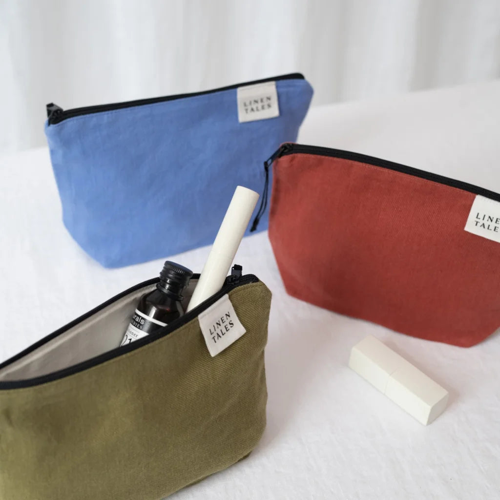 Leinen Kosmetiktasche in Olive Grün von Linen Tales Größe 21x14 cm