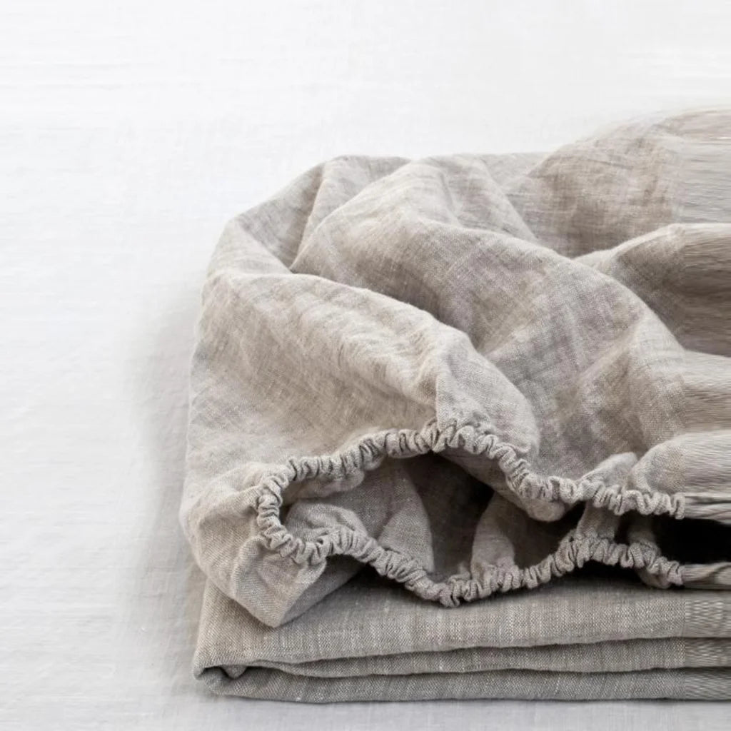 Leinen Spannbettlaken für Boxspringbetten in Übergröße in Stein Grau von Linen Tales Größe 160x200 cm