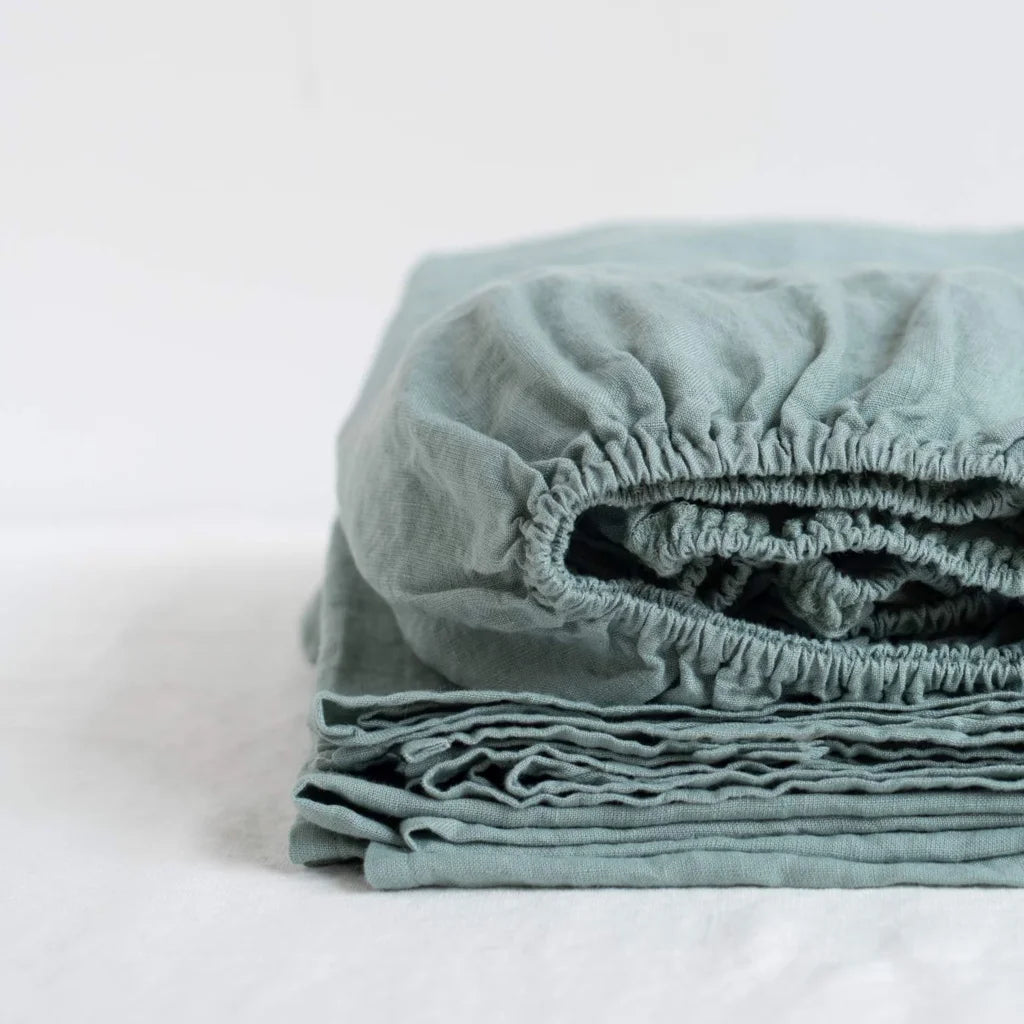Leinen Spannbettlaken für Matratzen in Standardgröße - Doppelbett in Mint Grün von Linen Tales Größe 180x200 cm