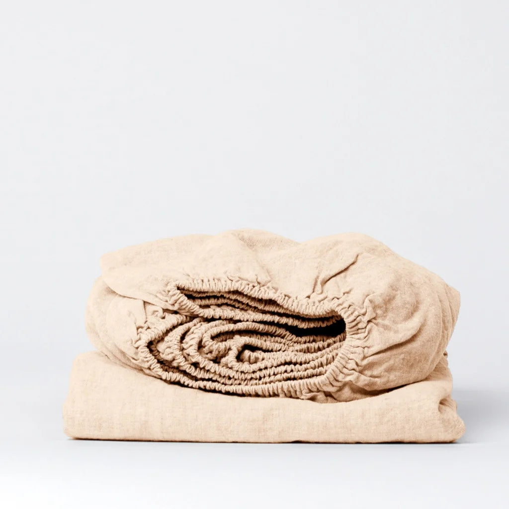 Leinen Spannbettlaken für Matratzen in Standardgröße - Einzelbett in Sand von Linen Tales Größe 90x200 cm