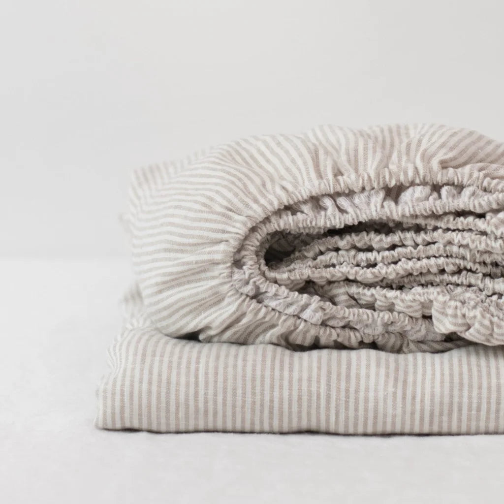 Leinen Spannbettlaken Streifen für Matratzen in Standardgröße - Einzelbett in Weiß+Creme Muster Streifen von Linen Tales Größe 90x200 cm