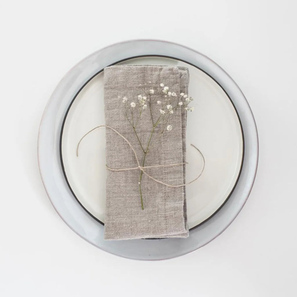 Leinen Stoffserviette 2er-Pack in Beige von Linen Tales Größe 50x50 cm