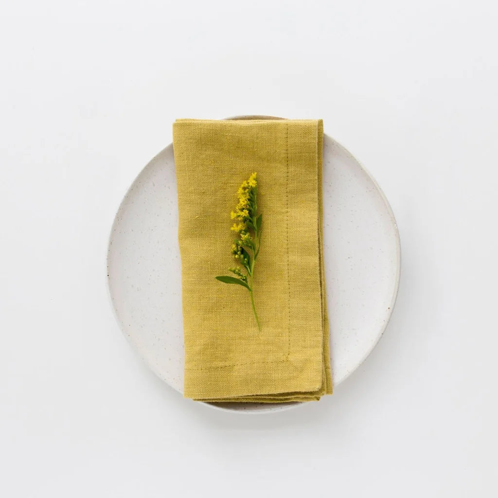 Leinen Stoffserviette 2er-Pack in Senfgelb Gelb von Linen Tales Größe 40x40 cm