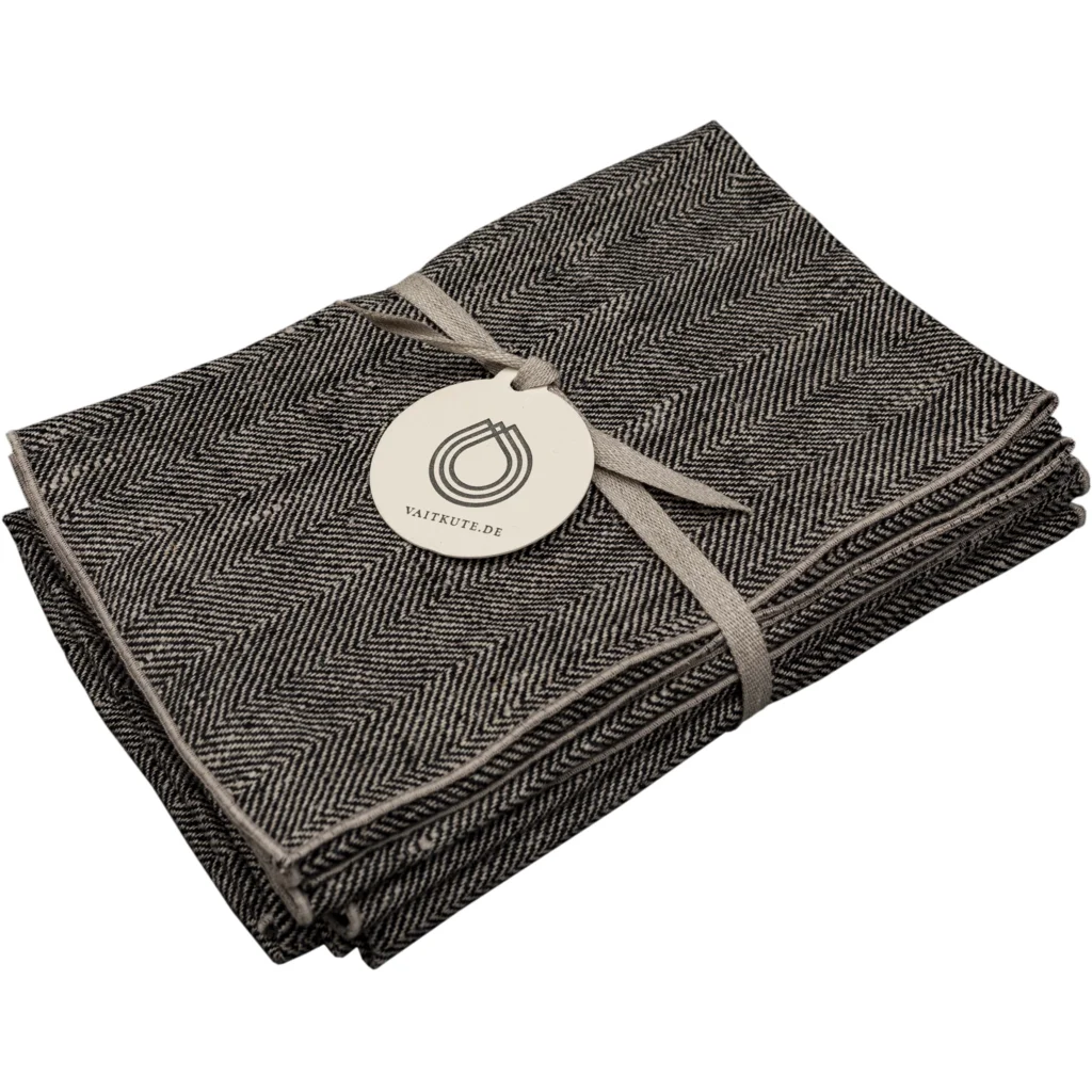 Leinen Stoffserviette mit Fischgrät-Muster 6er-Pack in Schwarz+Beige Muster Fischgrät von Erika Vaitkute Größe 46x46 cm