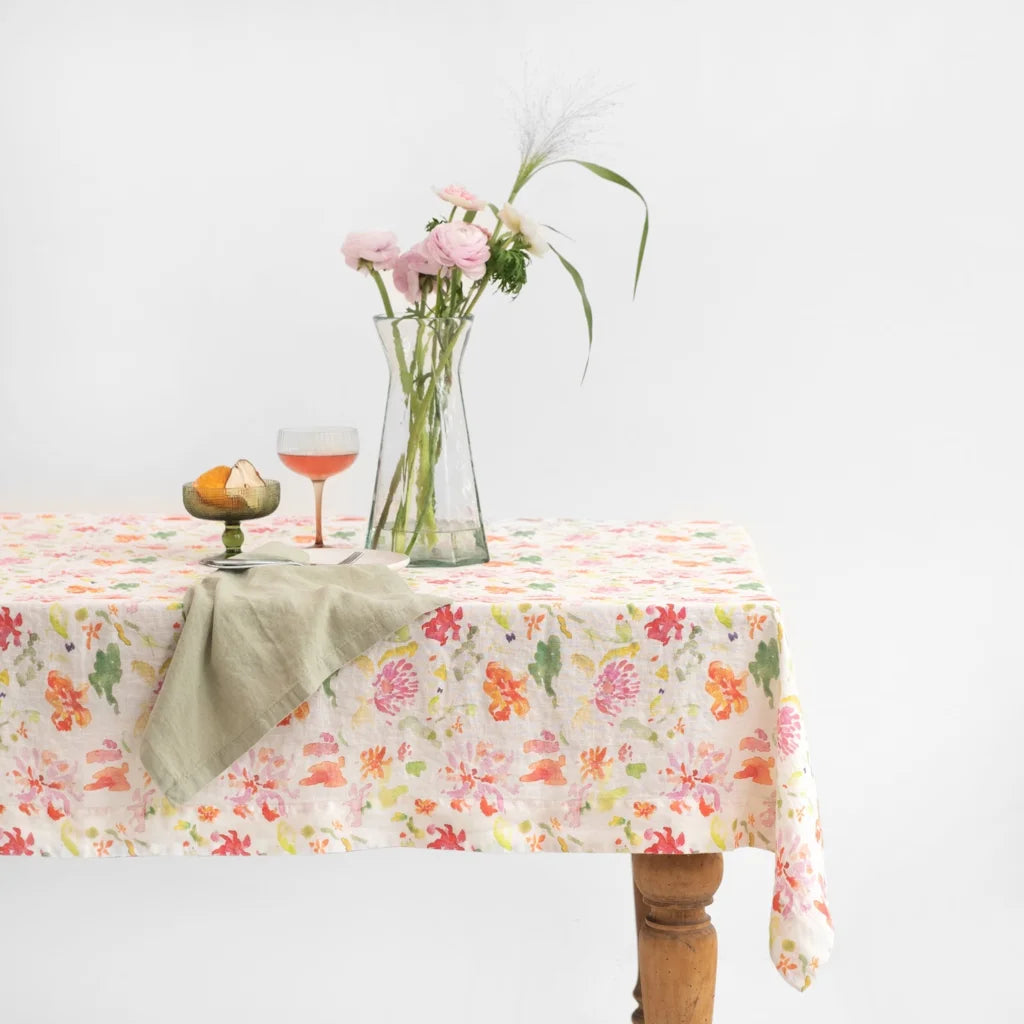 Leinen Tischdecke Blumen in Weiß+Rosa+Orange+Grün Muster Blumen von Linen Tales Größe 140x380 cm