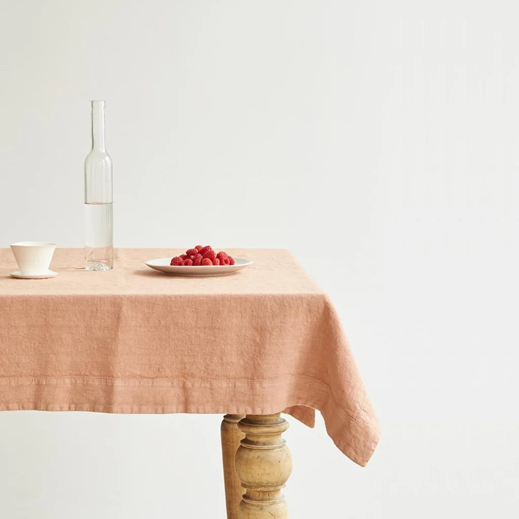 Leinen Tischdecke in Apricot Orange von Linen Tales Größe 140x250 cm