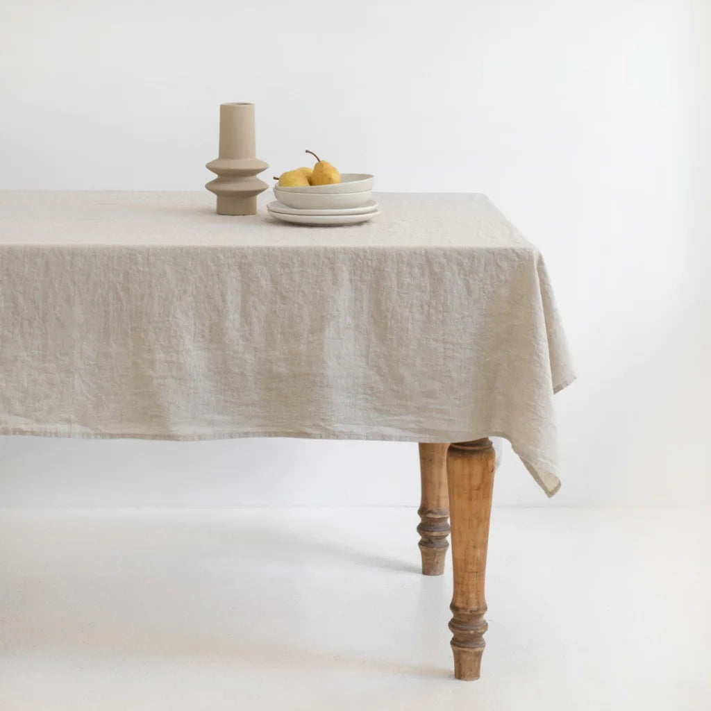 Leinen Tischdecke in Stein Grau von Linen Tales Größe 160x250 cm