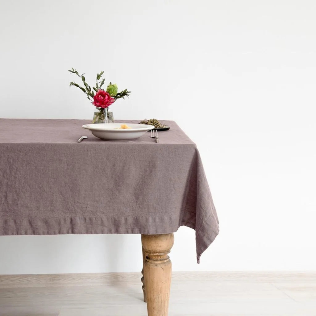 Leinen Tischdecke in Übergröße in Altrosa Rosa von Linen Tales Größe 140x300 cm