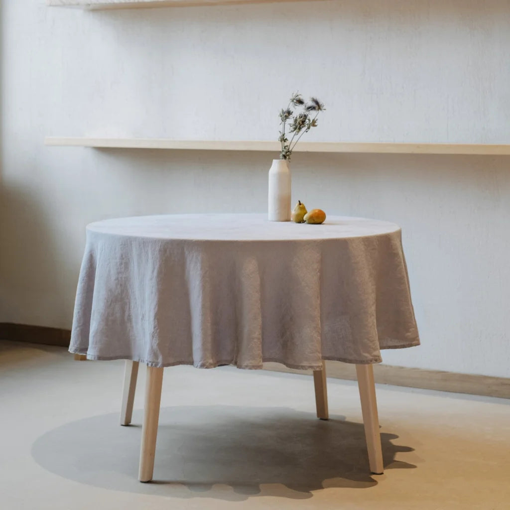 Leinen Tischdecke rund in Hellgrau Grau von Linen Tales Größe Ø 150 cm