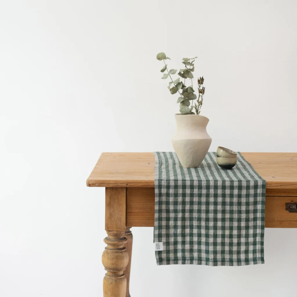 Leinen Tischläufer Karo in Waldgrün+Beige Grün+Beige Muster Karo von Linen Tales Größe 40x150 cm