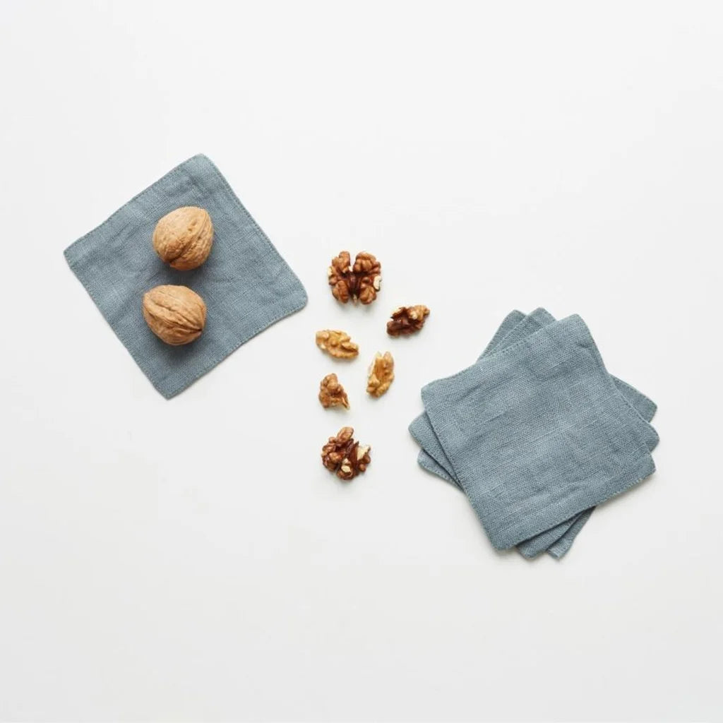 Leinen Untersetzer 4er-Pack in Taubenblau Blau von Linen Tales Größe 15x15 cm