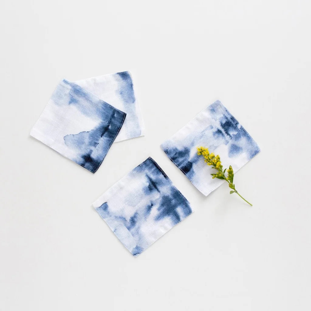 Leinen Untersetzer Farbverlauf 4er-Pack in Weiß+Blau Muster Farbverlauf von Linen Tales Größe 10x10 cm
