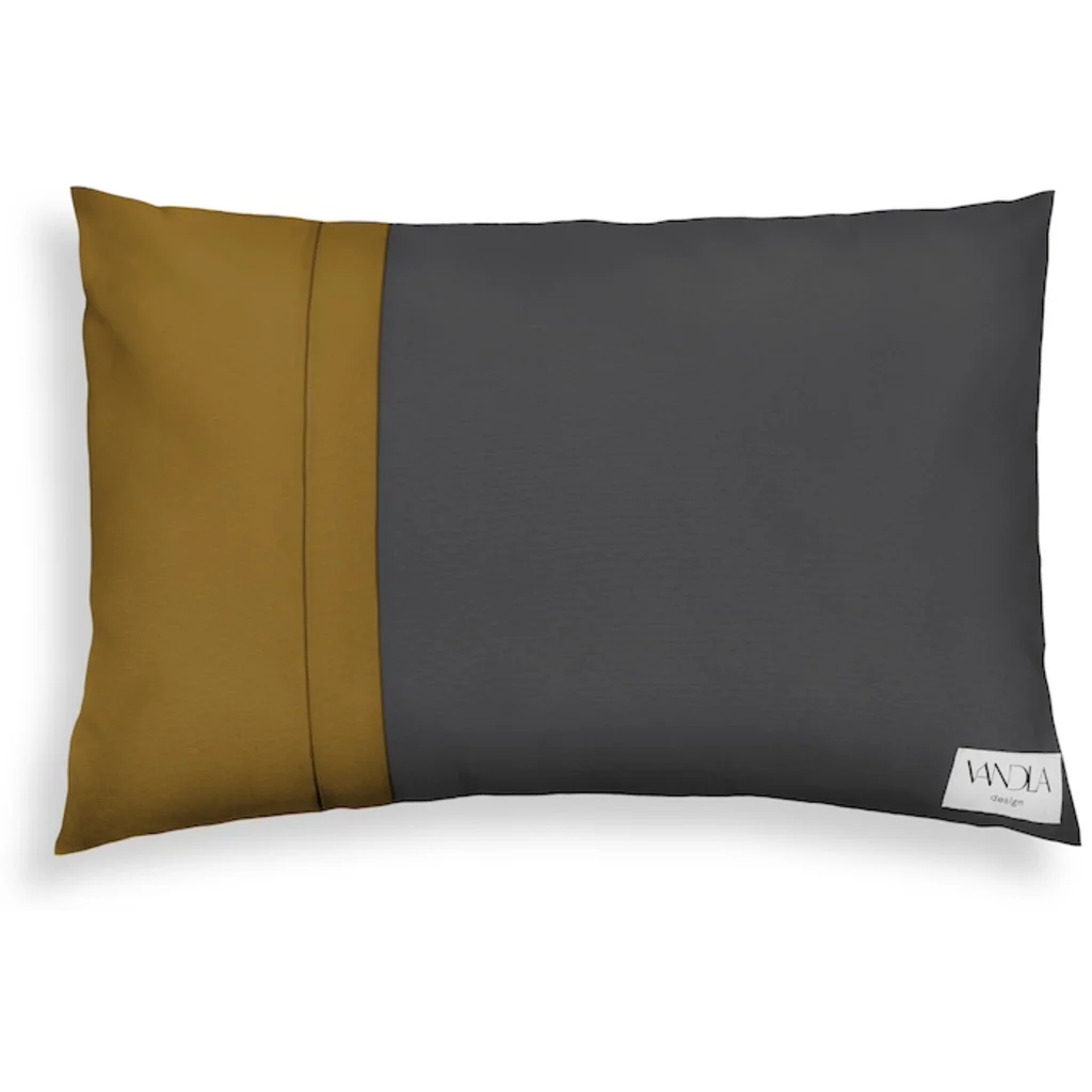 Modulare Kissenhülle rechteckig Farbkombinationen mit Anthrazit in Anthrazit+Hellbraun Grau+Braun von Vandla design Größe 40x60 cm
