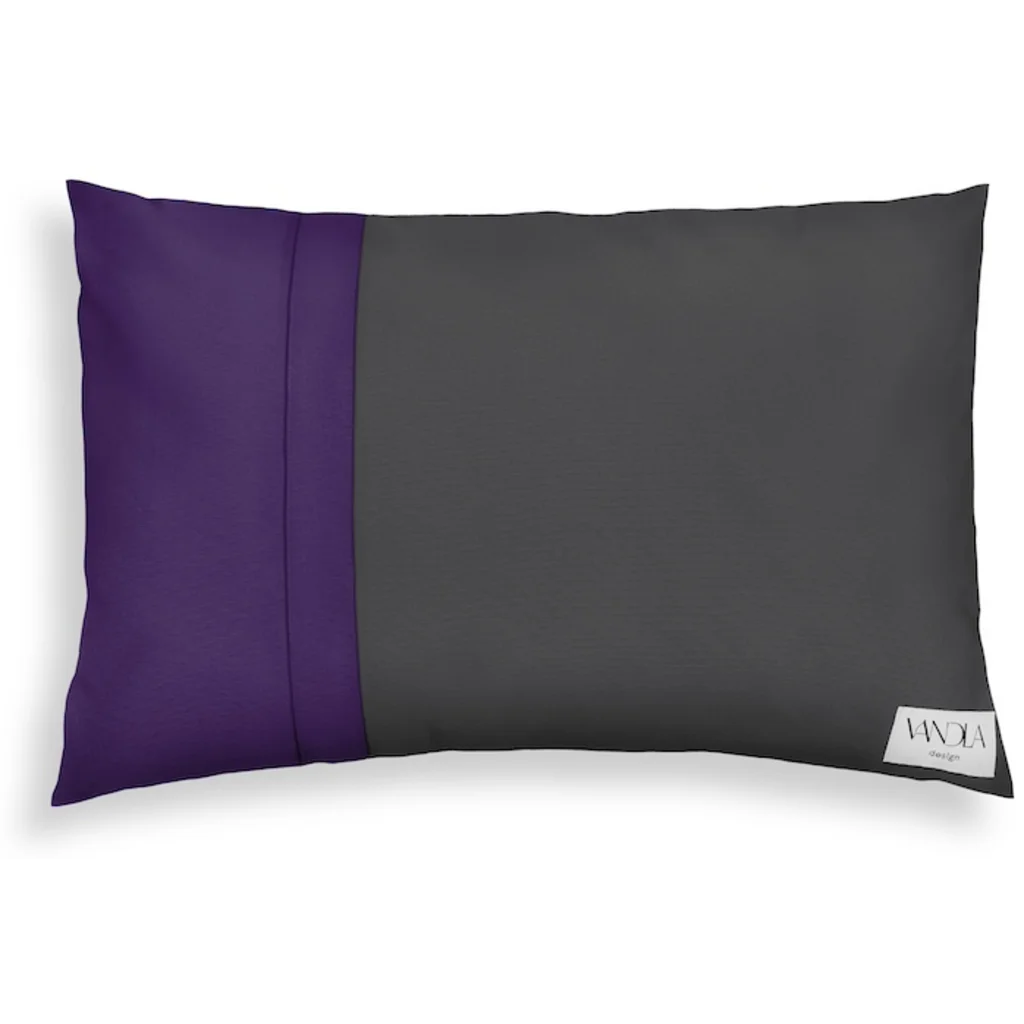 Modulare Kissenhülle rechteckig Farbkombinationen mit Anthrazit in Anthrazit+Lila Grau+Lila von Vandla design Größe 40x60 cm