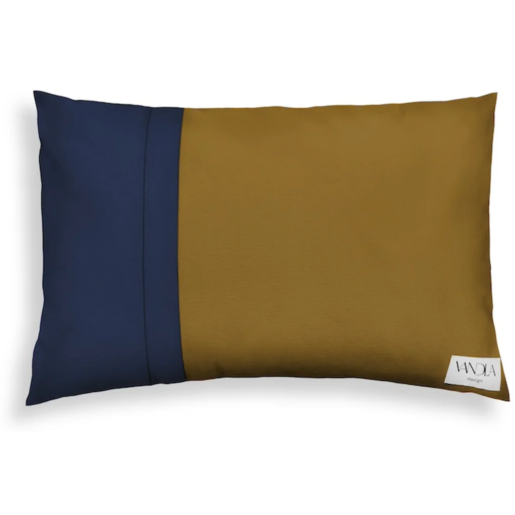 Modulare Kissenhülle rechteckig Farbkombinationen mit Hellbraun in Hellbraun+Marine Braun+Blau von Vandla design Größe 40x60 cm
