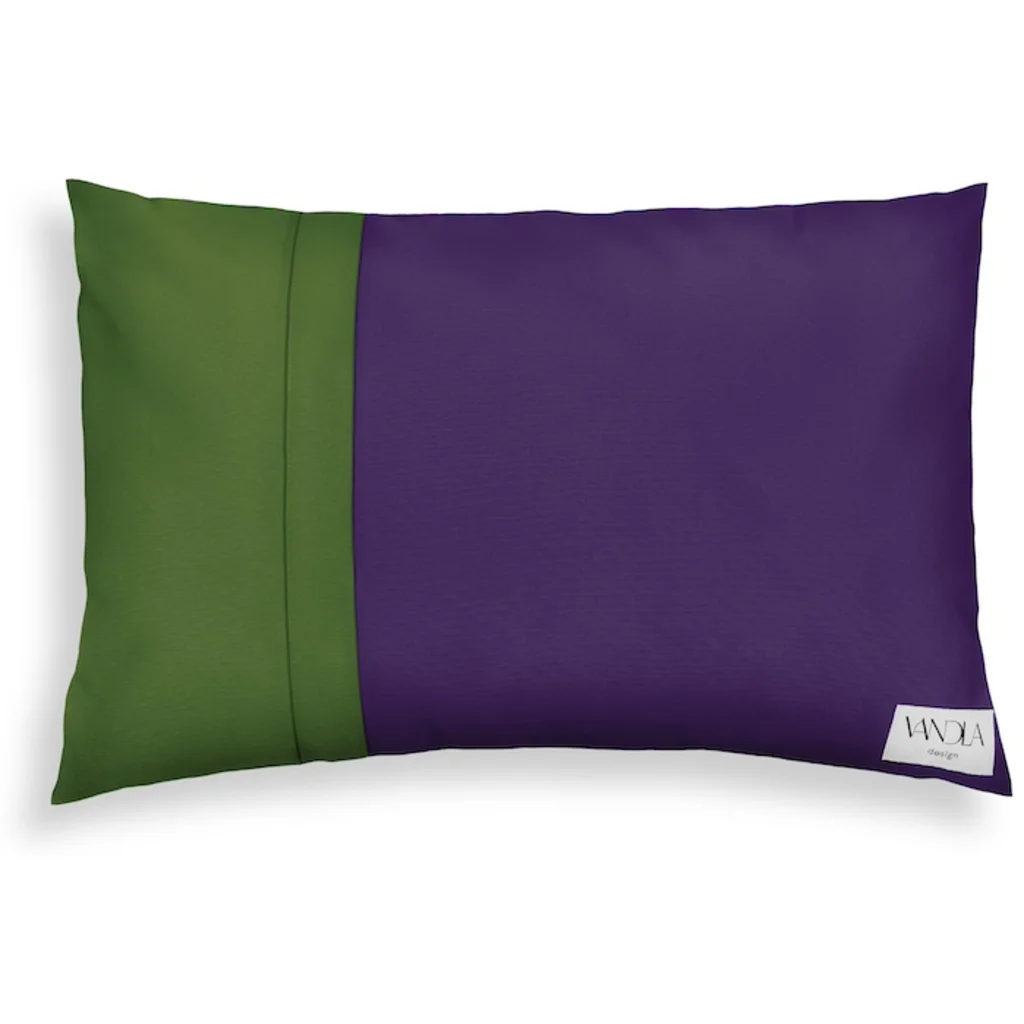 Modulare Kissenhülle rechteckig Farbkombinationen mit Lila in Lila+Waldgrün Lila+Grün von Vandla design Größe 40x60 cm