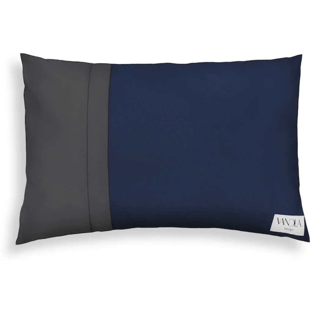 Modulare Kissenhülle rechteckig Farbkombinationen mit Marine in Marine+Anthrazit Blau+Grau von Vandla design Größe 40x60 cm
