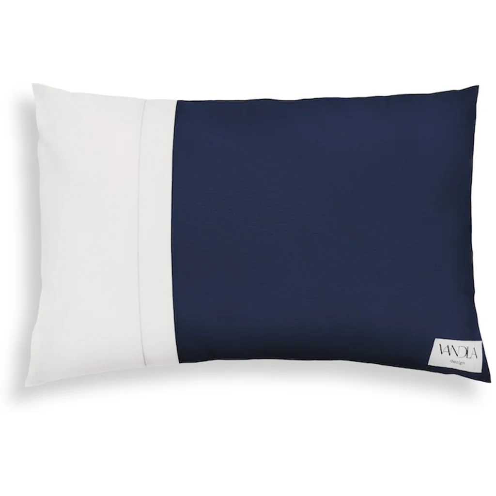 Modulare Kissenhülle rechteckig Farbkombinationen mit Marine in Marine+Weiß Blau+Weiß von Vandla design Größe 40x60 cm