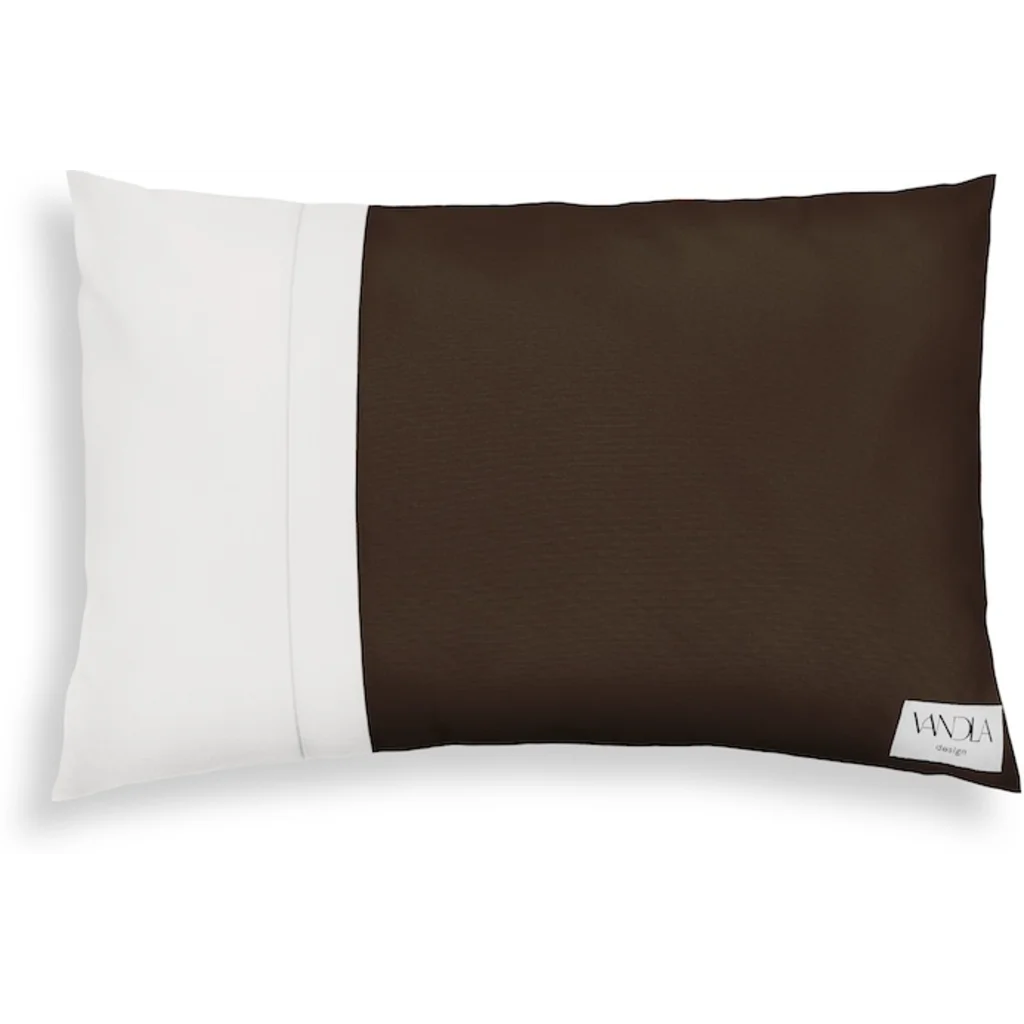 Modulare Kissenhülle rechteckig Farbkombinationen mit Schoko in Schoko+Weiß Braun+Weiß von Vandla design Größe 40x60 cm