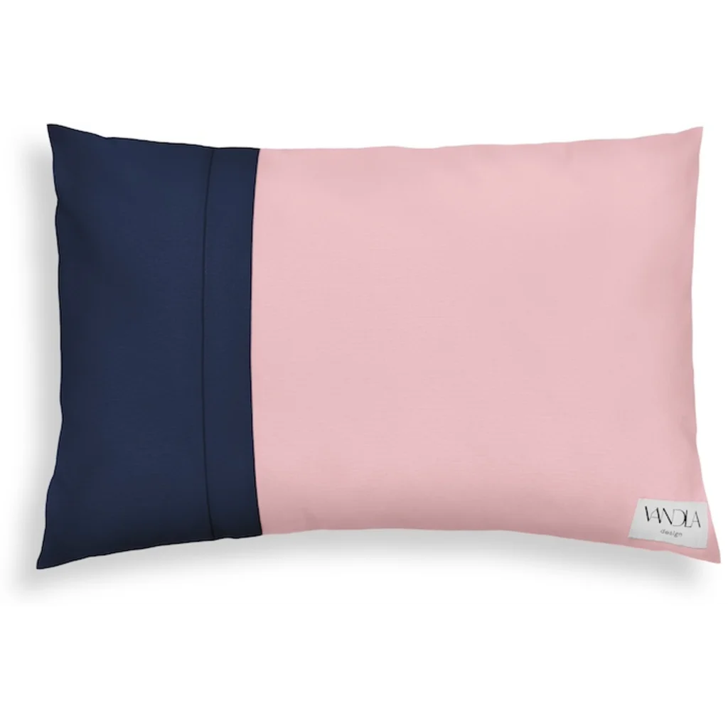Modulare Kissenhülle rechteckig Farbkombinationen mit Zartrosa in Zartrosa+Marine Rosa+Blau von Vandla design Größe 40x60 cm