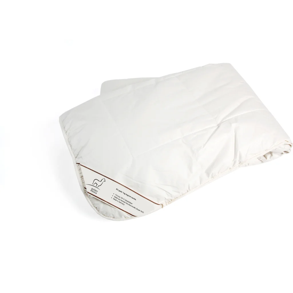 Winterbettdecke mit Füllung Alpakawolle in Creme von Golden Alpaca Größe 155x220 cm