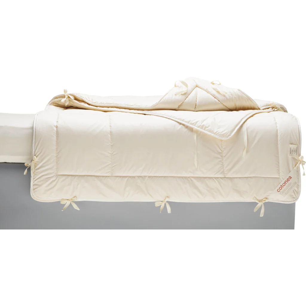 Bio Baby-+Kinder-Bettdecke 4-Jahreszeiten mit Füllung Schafschurwolle in Creme von Cotonea Größe 100x135 cm