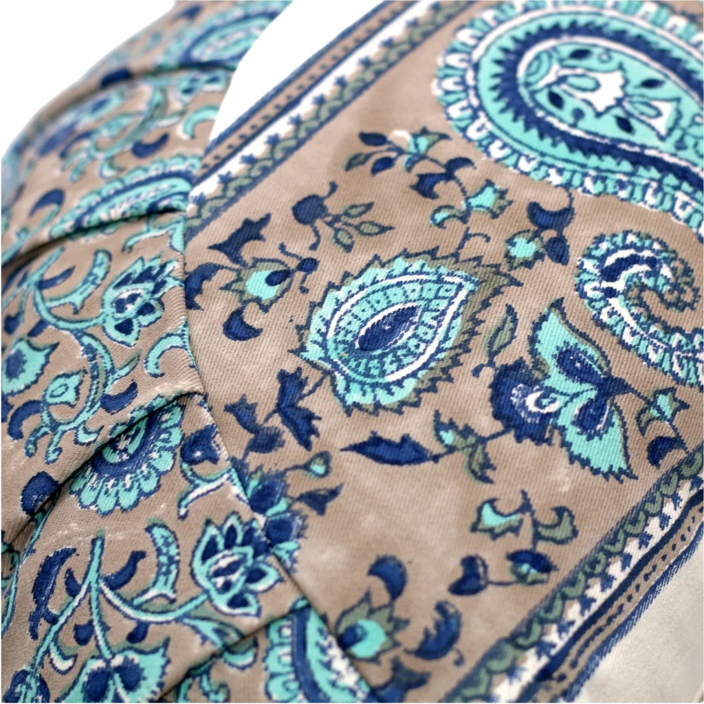 Bio Meditationskissen+Yogakissen Halbmond mit Paisley-Muster in Grau+Blau+Türkis Grau+Blau+Blau Muster Bedruckt von BAGHI Größe 43x23 cm Höhe 18 cm