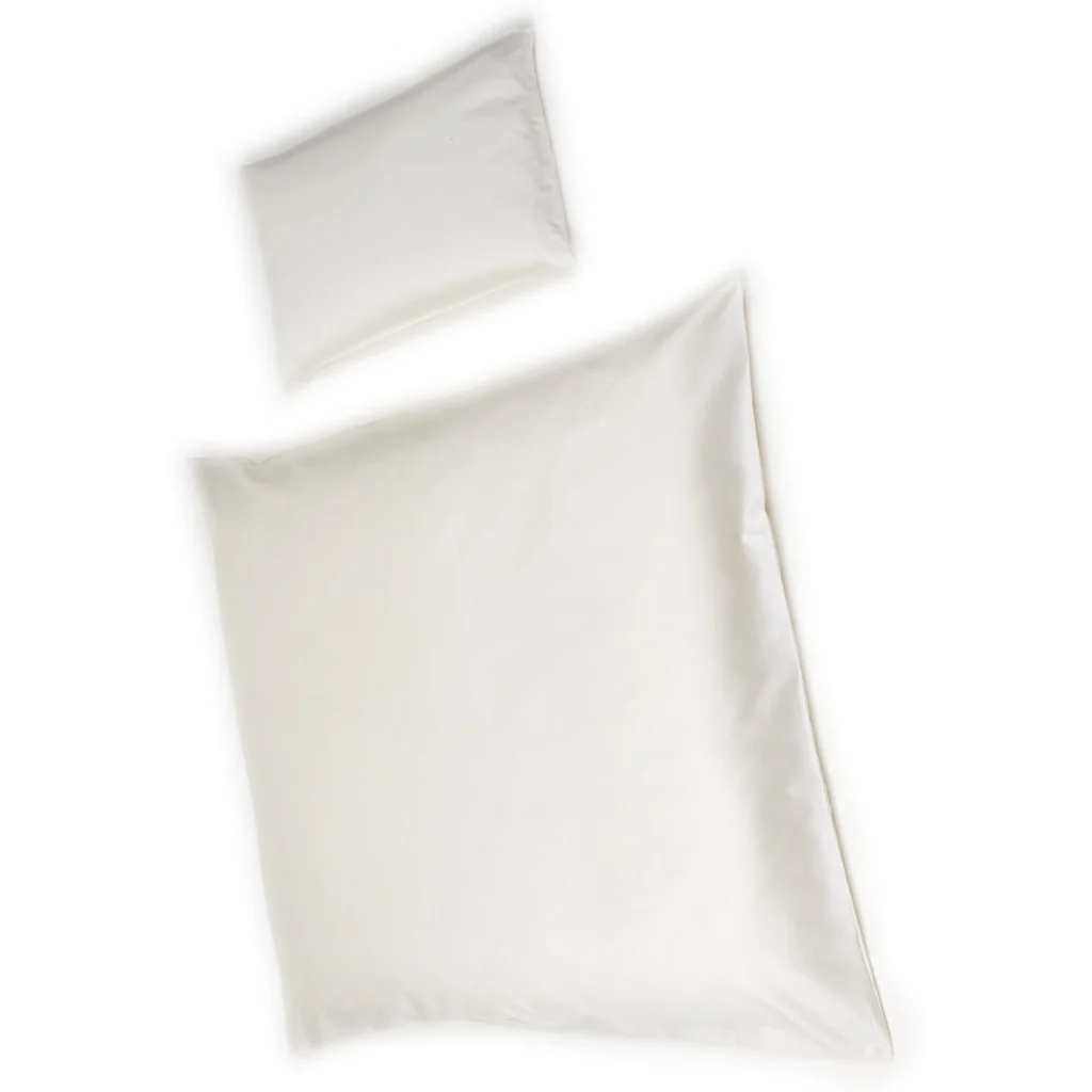 Bio Satin Baby-+Kinder-Bettwäsche Classic Garnitur in Creme von mudis Größe 80x80 + 30x45 cm