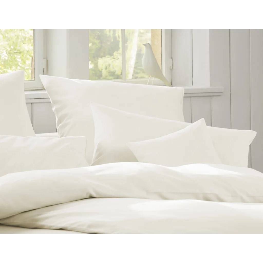 Bio Satin Bettwäsche Classic Garnitur in Creme von Cotonea Größe 135x200 + 80x80 cm