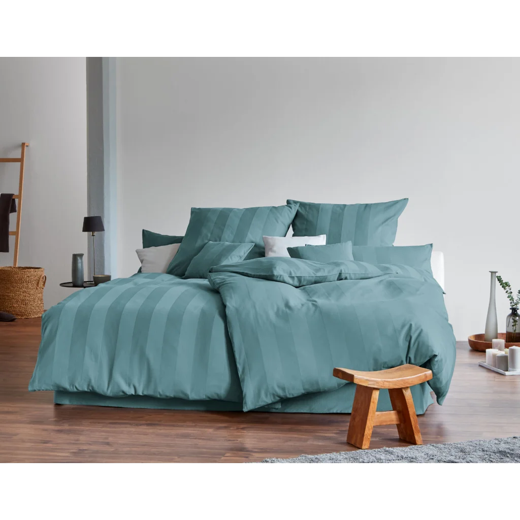 Bio Satin Bettwäsche Superbe Garnitur in Atlantik von Cotonea Größe 135x200 + 80x80 cm