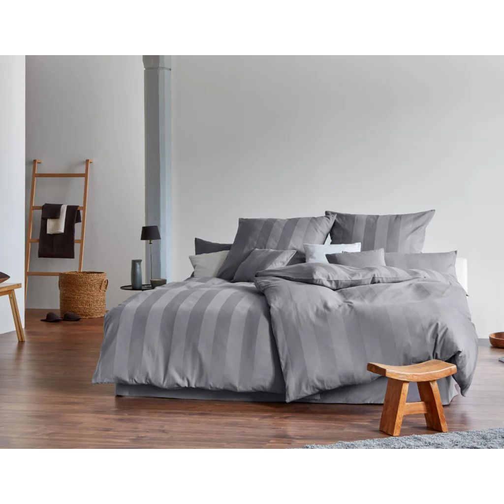 Bio Satin Bettwäsche Superbe Garnitur in Platin Grau von Cotonea Größe 135x200 + 80x80 cm