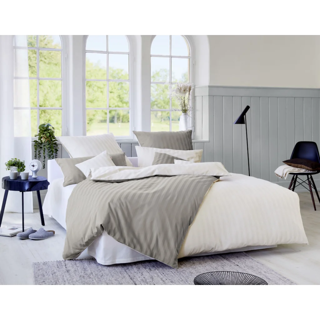 Bio Satin Wendebettwäsche Linea Kissenbezug in Muskat+Creme Beige+Creme von Cotonea Größe 40x40 cm